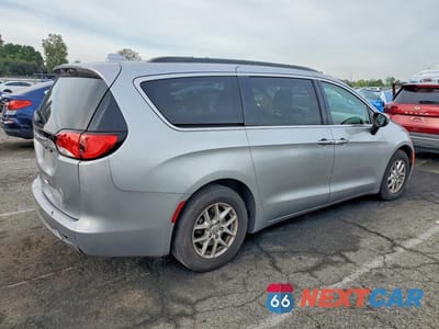 Trzecie zdjęcie samochodu z tyłu: 2020 CHRYSLER VOYAGER LXI VIN:2C4RC1DG6LR148966 - miniatura