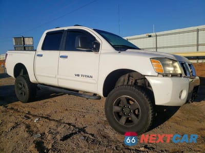 Czwarte zdjęcie samochodu z boku: 2007 NISSAN TITAN LE CREW CAB VIN:1N6BA07B47N241552 - miniatura