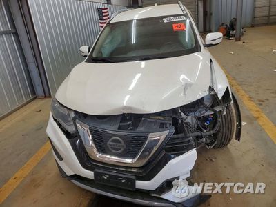 Piąte zdjęcie samochodu w środku: 2017 NISSAN ROGUE SV VIN:KNMAT2MV6HP602367 - miniatura