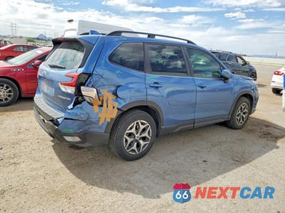Trzecie zdjęcie samochodu z tyłu: 2020 SUBARU FORESTER PREMIUM VIN:JF2SKAJC5LH548651 - miniatura