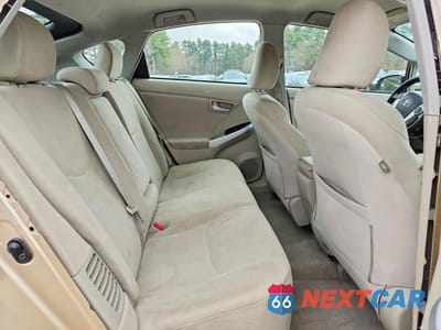 Zdjęcie 10 z 13 samochodu: 2011 TOYOTA PRIUS TWO VIN:JTDKN3DU2B0314941 - miniatura