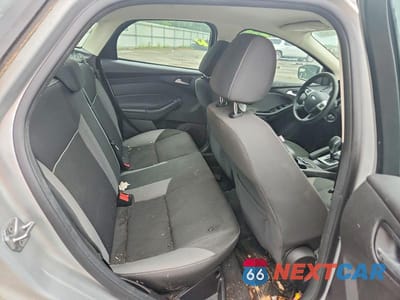 Zdjęcie 10 z 12 samochodu: 2014 FORD FOCUS SE VIN:1FADP3F21EL181404 - miniatura