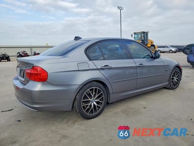 Trzecie zdjęcie samochodu z tyłu: 2009 BMW 328 I VIN:WBAPH73519E127568 - miniatura
