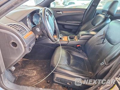 Zdjęcie 7 z 12 samochodu: 2013 CHRYSLER 300C VARVATOS VIN:2C3CCAJG9DH621832 - miniatura