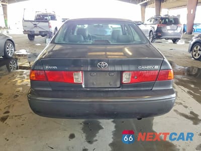 Zdjęcie 6 z 12 samochodu: 2000 TOYOTA CAMRY CE VIN:4T1BG22K7YU965470 - miniatura