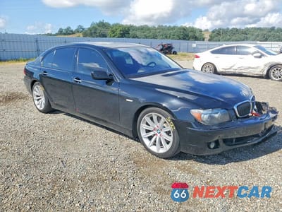 Czwarte zdjęcie samochodu z boku: 2007 BMW 750 VIN:WBAHN83567DT74090 - miniatura
