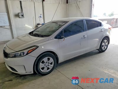 2017 KIA FORTE LX 3KPFK4A76HE046037 - główne zdjęcie licytacji z USA - miniatura