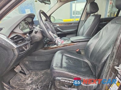 Zdjęcie 7 z 12 samochodu: 2015 BMW X5 XDRIVE35I VIN:5UXKR0C59F0K61267 - miniatura