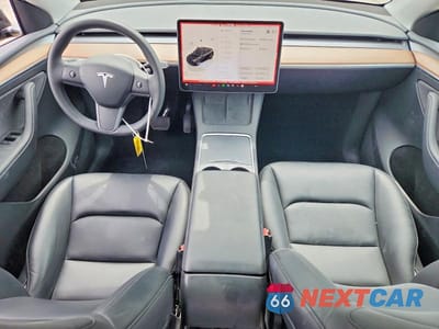 Zdjęcie 8 z 13 samochodu: 2025 TESLA MODEL Y VIN:7SAYGDED3SF235758 - miniatura