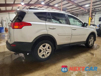 Trzecie zdjęcie samochodu z tyłu: 2013 TOYOTA RAV4 LE VIN:2T3BFREV5DW056873 - miniatura