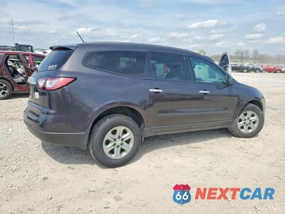 Trzecie zdjęcie samochodu z tyłu: 2015 CHEVROLET TRAVERSE LS VIN:1GNKRFED4FJ329582 - miniatura