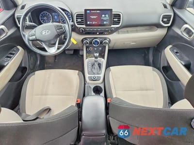 Zdjęcie 8 z 13 samochodu: 2021 HYUNDAI VENUE SEL VIN:KMHRC8A38MU084939 - miniatura