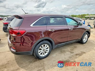 Trzecie zdjęcie samochodu z tyłu: 2019 KIA SORENTO LX VIN:5XYPGDA30KG569311 - miniatura