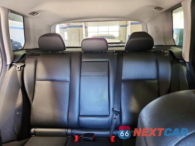 Zdjęcie 10 z 13 samochodu: 2014 MERCEDES-BENZ GLK 350 4MATIC VIN:WDCGG8JB5EG322098 - miniatura