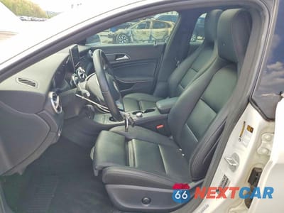 Zdjęcie 7 z 12 samochodu: 2016 MERCEDES-BENZ CLA 250 4MATIC VIN:WDDSJ4GB7GN336591 - miniatura