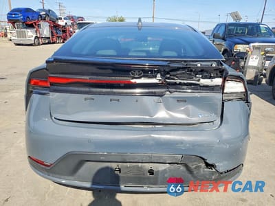 Zdjęcie 6 z 12 samochodu: 2023 TOYOTA PRIUS LE VIN:JTDACAAU2P3009861 - miniatura