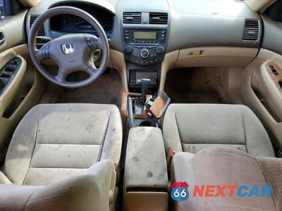 Zdjęcie 8 z 13 samochodu: 2003 HONDA ACCORD EX VIN:1HGCM56683A008017 - miniatura
