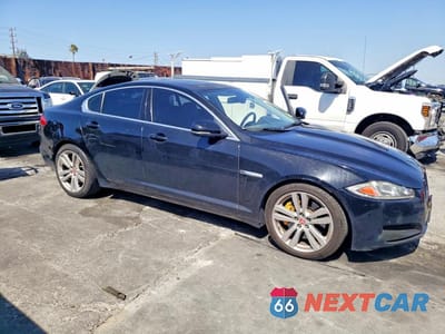 Czwarte zdjęcie samochodu z boku: 2012 JAGUAR XF VIN:SAJWA0FB7CLS29005 - miniatura