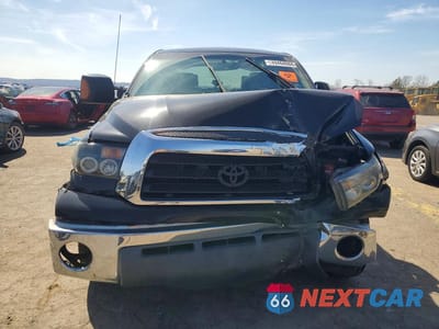 Piąte zdjęcie samochodu w środku: 2008 TOYOTA TUNDRA SR5 VIN:5TBDV54138S501968 - miniatura