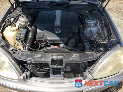 Zdjęcie 11 z 12 samochodu: 2005 MERCEDES-BENZ S 500 4MATIC VIN:WDBNG84J65A447127 - miniatura