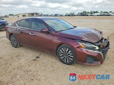 Czwarte zdjęcie samochodu z boku: 2023 NISSAN ALTIMA SV VIN:1N4BL4DV9PN315119 - miniatura