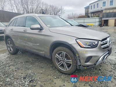 Czwarte zdjęcie samochodu z boku: 2022 MERCEDES-BENZ GLC 300 4MATIC VIN:W1N0G8EB3NV370107 - miniatura