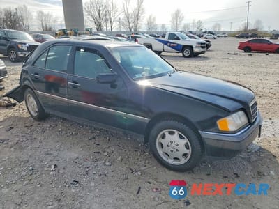 Czwarte zdjęcie samochodu z boku: 1997 MERCEDES-BENZ C 280 VIN:WDBHA28EXVF478814 - miniatura
