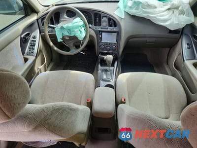 Zdjęcie 8 z 12 samochodu: 2004 HYUNDAI ELANTRA GLS VIN:KMHDN46D94U745019 - miniatura