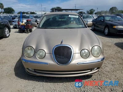 Piąte zdjęcie samochodu w środku: 2001 JAGUAR S-TYPE VIN:SAJDA01P01GM10057 - miniatura