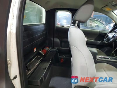 Zdjęcie 10 z 12 samochodu: 2017 TOYOTA TACOMA SR VIN:5TFRX5GN3HX091950 - miniatura