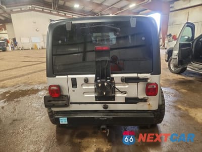 Zdjęcie 6 z 12 samochodu: 2006 JEEP WRANGLER X VIN:1J4FA39SX6P722910 - miniatura