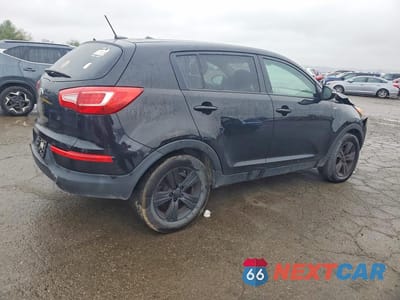Trzecie zdjęcie samochodu z tyłu: 2013 KIA SPORTAGE LX VIN:KNDPBCA21D7512020 - miniatura