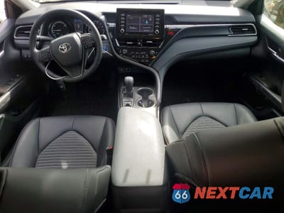 Zdjęcie 8 z 13 samochodu: 2022 TOYOTA CAMRY HYBRID SE VIN:4T1G31AK9NU591467 - miniatura