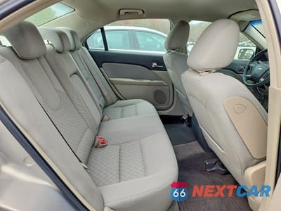 Zdjęcie 10 z 12 samochodu: 2010 FORD FUSION SE VIN:3FAHP0HA8AR222188 - miniatura