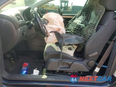 Zdjęcie 7 z 12 samochodu: 2012 VOLKSWAGEN GOLF VIN:WVWMM7AJXCW318215 - miniatura