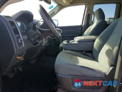 Zdjęcie 7 z 12 samochodu: 2018 RAM 1500 ST VIN:1C6RR6FGXJS304311 - miniatura