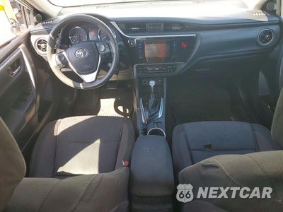 Zdjęcie 8 z 12 samochodu: 2018 TOYOTA COROLLA LE VIN:5YFBURHE9JP792254 - miniatura