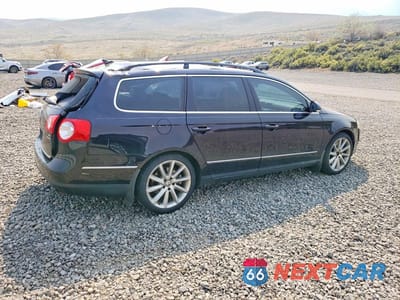 Trzecie zdjęcie samochodu z tyłu: 2008 VOLKSWAGEN PASSAT WAGON VR6 4MOTION VIN:WVWRU93C08E091744 - miniatura