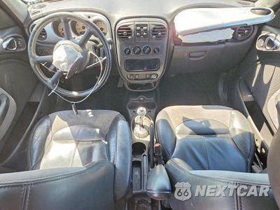 Zdjęcie 8 z 14 samochodu: 2004 CHRYSLER PT CRUISER LIMITED VIN:3C8FY68864T205460 - miniatura