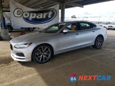 2018 VOLVO S90 T5 MOMENTUM LVY102AK4JP056251 - główne zdjęcie licytacji z USA - miniatura