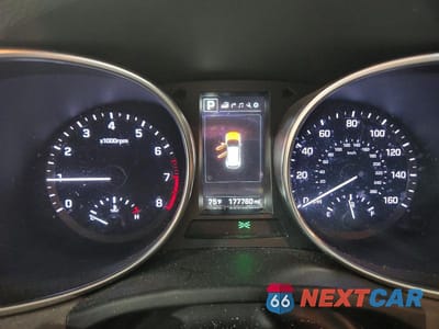Zdjęcie 9 z 12 samochodu: 2017 HYUNDAI SANTA FE SPORT 2.0T ULTIMATE VIN:5XYZWDLA5HG446152 - miniatura