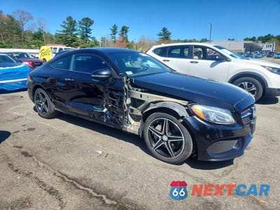 Czwarte zdjęcie samochodu z boku: 2017 MERCEDES-BENZ C 300 4MATIC VIN:WDDWJ4KB0HF380582 - miniatura