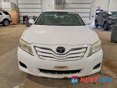 Piąte zdjęcie samochodu w środku: 2010 TOYOTA CAMRY LE VIN:4T4BF3EK8AR017496 - miniatura