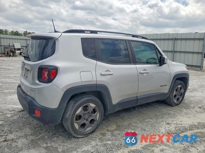 Trzecie zdjęcie samochodu z tyłu: 2018 JEEP RENEGADE LATITUDE VIN:ZACCJABH8JPG91163 - miniatura