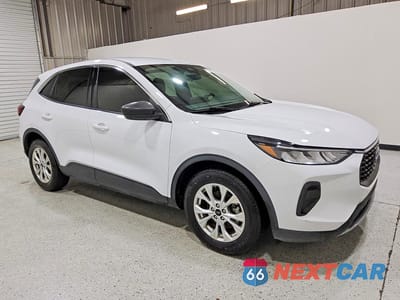 Czwarte zdjęcie samochodu z boku: 2023 FORD ESCAPE ACTIVE VIN:1FMCU0GN6PUA31836 - miniatura