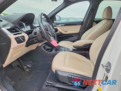 Zdjęcie 7 z 12 samochodu: 2019 BMW X1 XDRIVE28I VIN:WBXHT3C51K3H34740 - miniatura