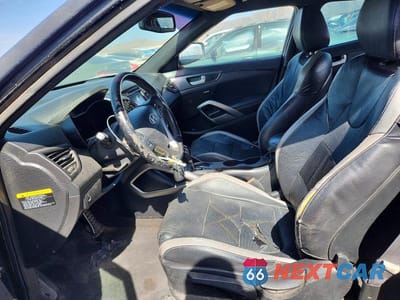 Zdjęcie 7 z 12 samochodu: 2016 HYUNDAI VELOSTER TURBO VIN:KMHTC6AE7GU255745 - miniatura