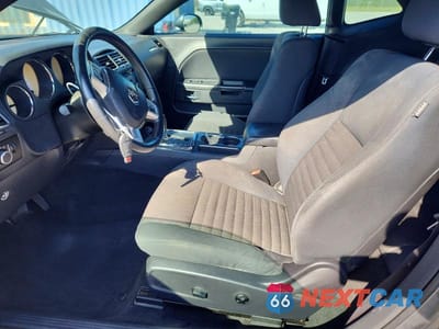 Zdjęcie 7 z 11 samochodu: 2012 DODGE CHALLENGER SXT VIN:2C3CDYAG4CH170152 - miniatura