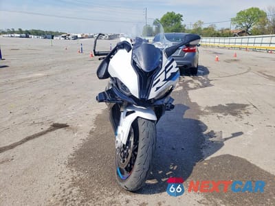 Drugie zdjęcie samochodu z przodu: 2024 BMW S 1000 RR VIN:WB10E6301R6J80919 - miniatura