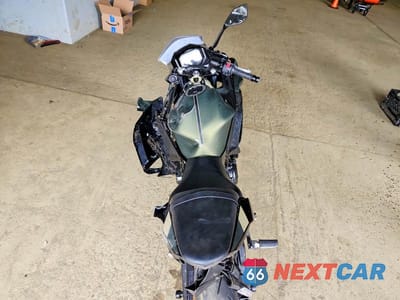 Zdjęcie 6 z 9 samochodu: 2024 KAWASAKI EX650 P VIN:ML5EXEP1XRDAC3720 - miniatura